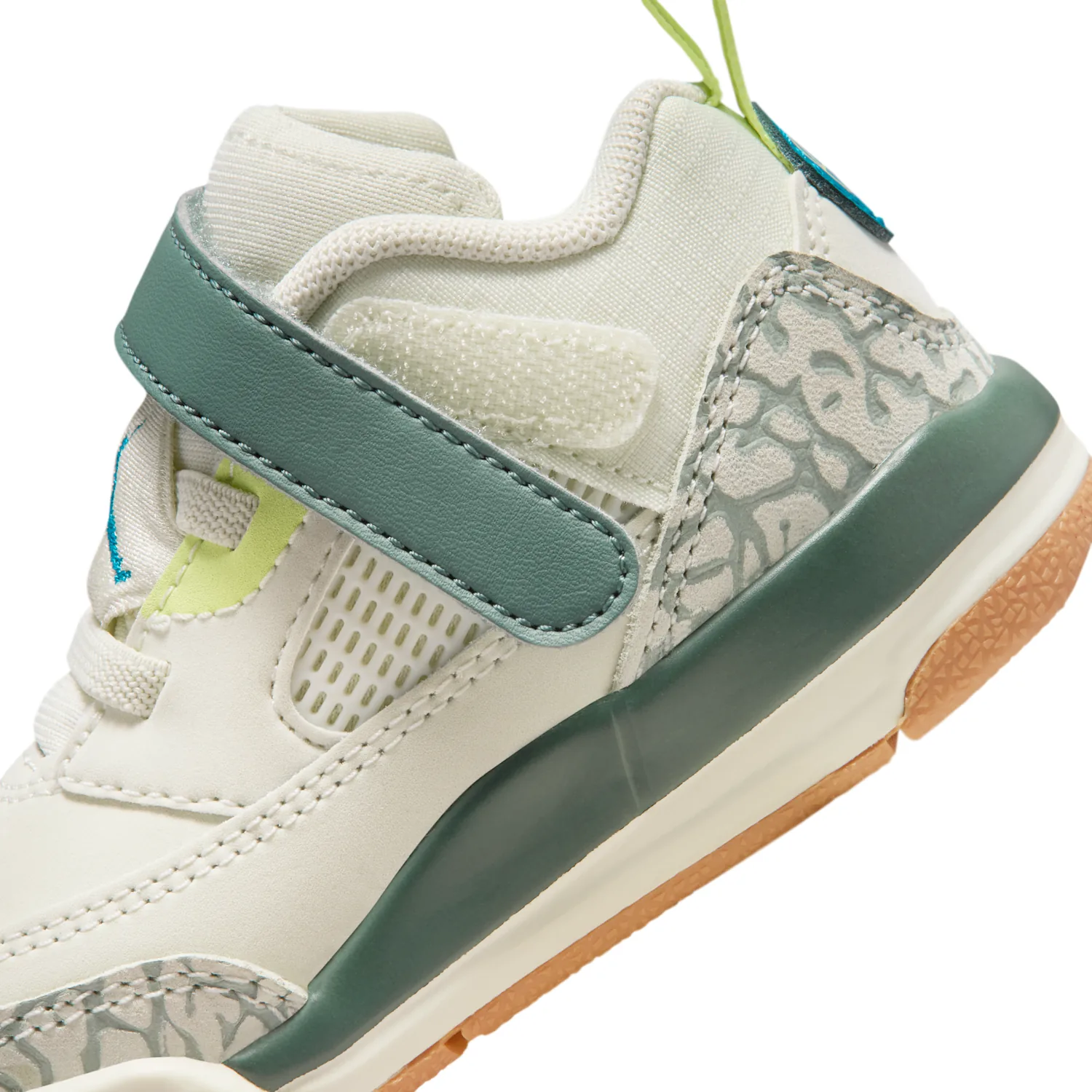 Jordan Spizike Low image 8