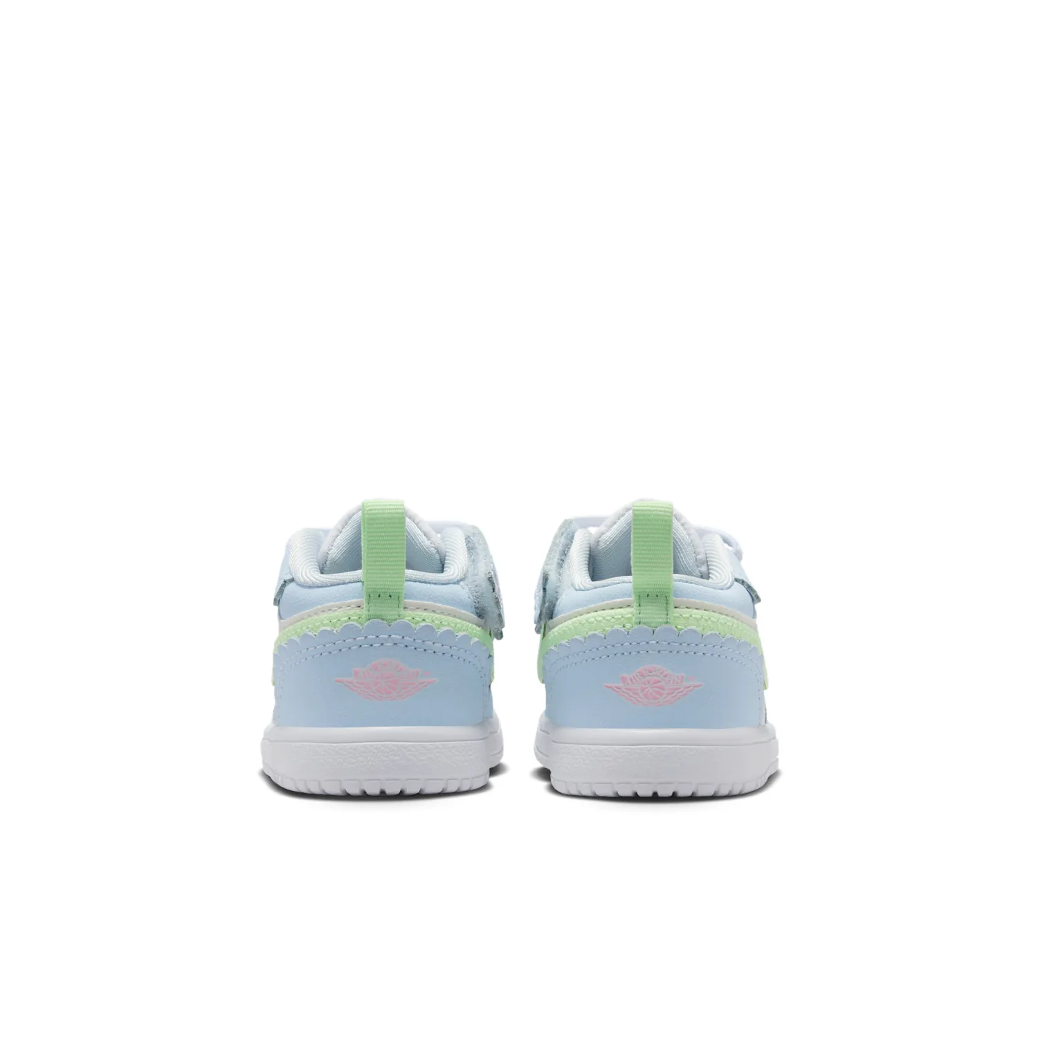 Jordan 1 Low Alt SE image 6