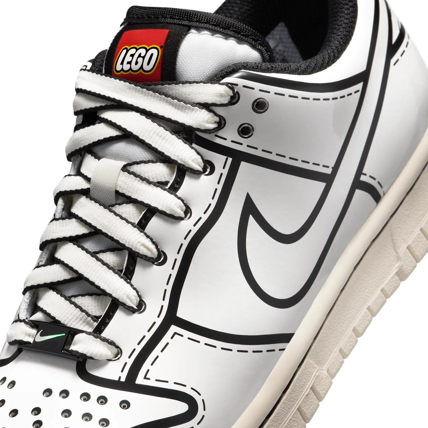 Nike Dunk Low x LEGO® Collection image 7