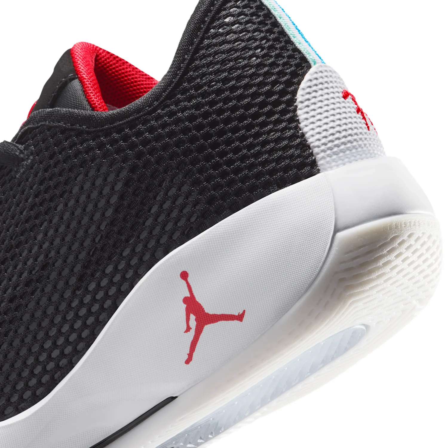 Luka 77 "Bred" image 8