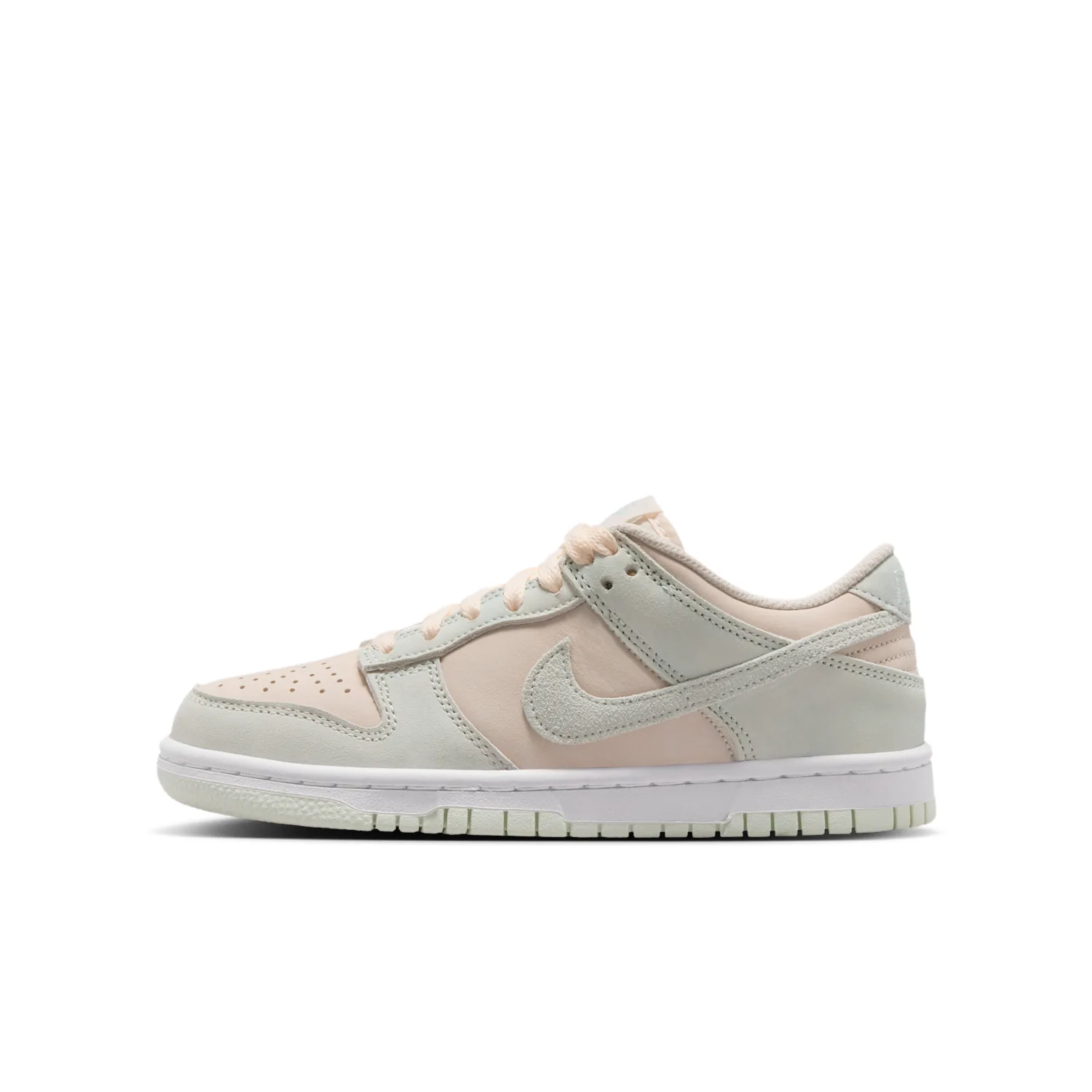Nike Dunk Low Suede