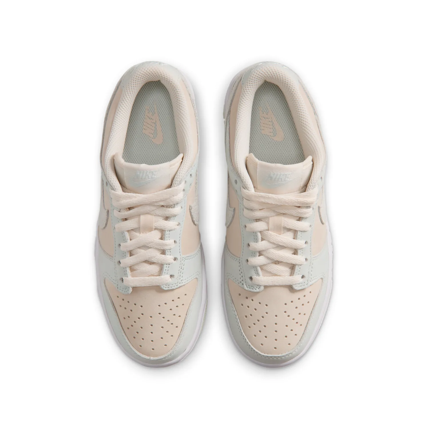 Nike Dunk Low Suede image 4