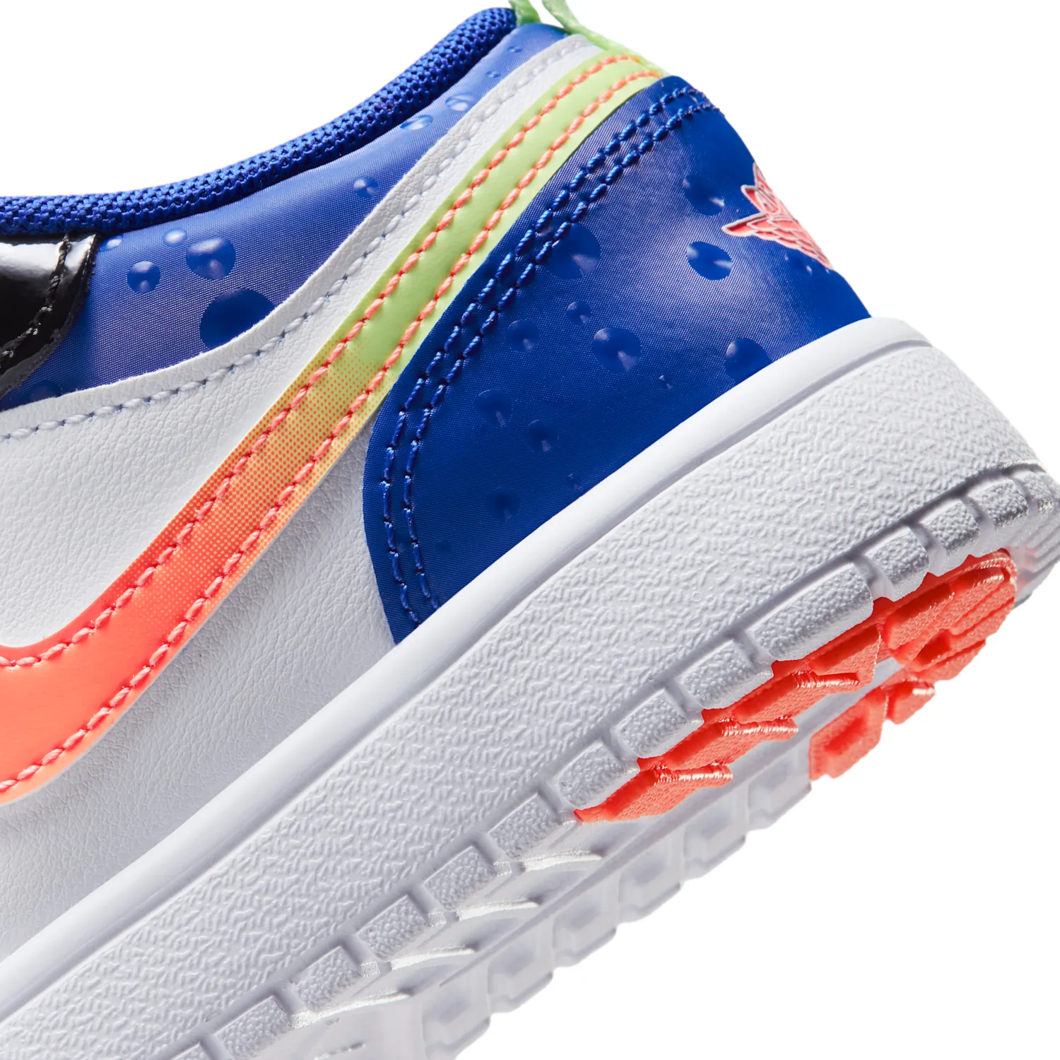 Jordan 1 Low Alt SE image 10