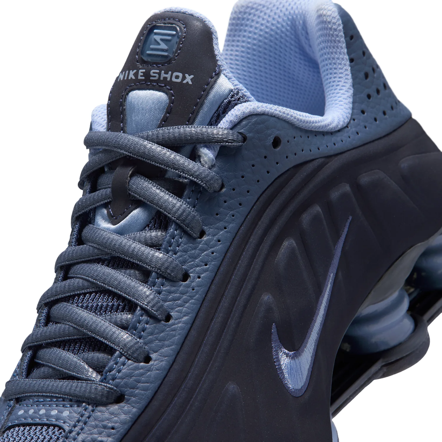 Nike Shox R4 image 7