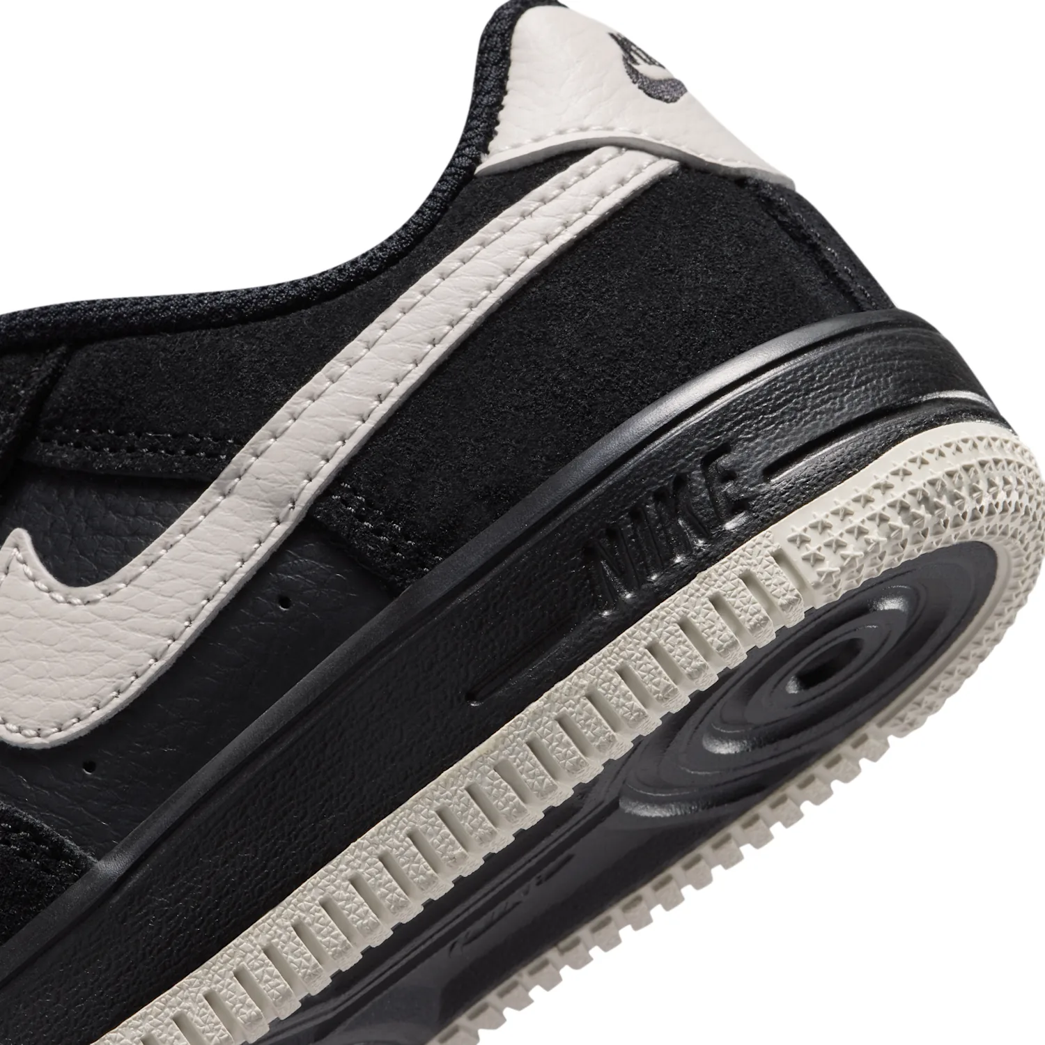 Nike Force 1 Low LV8 2 image 8