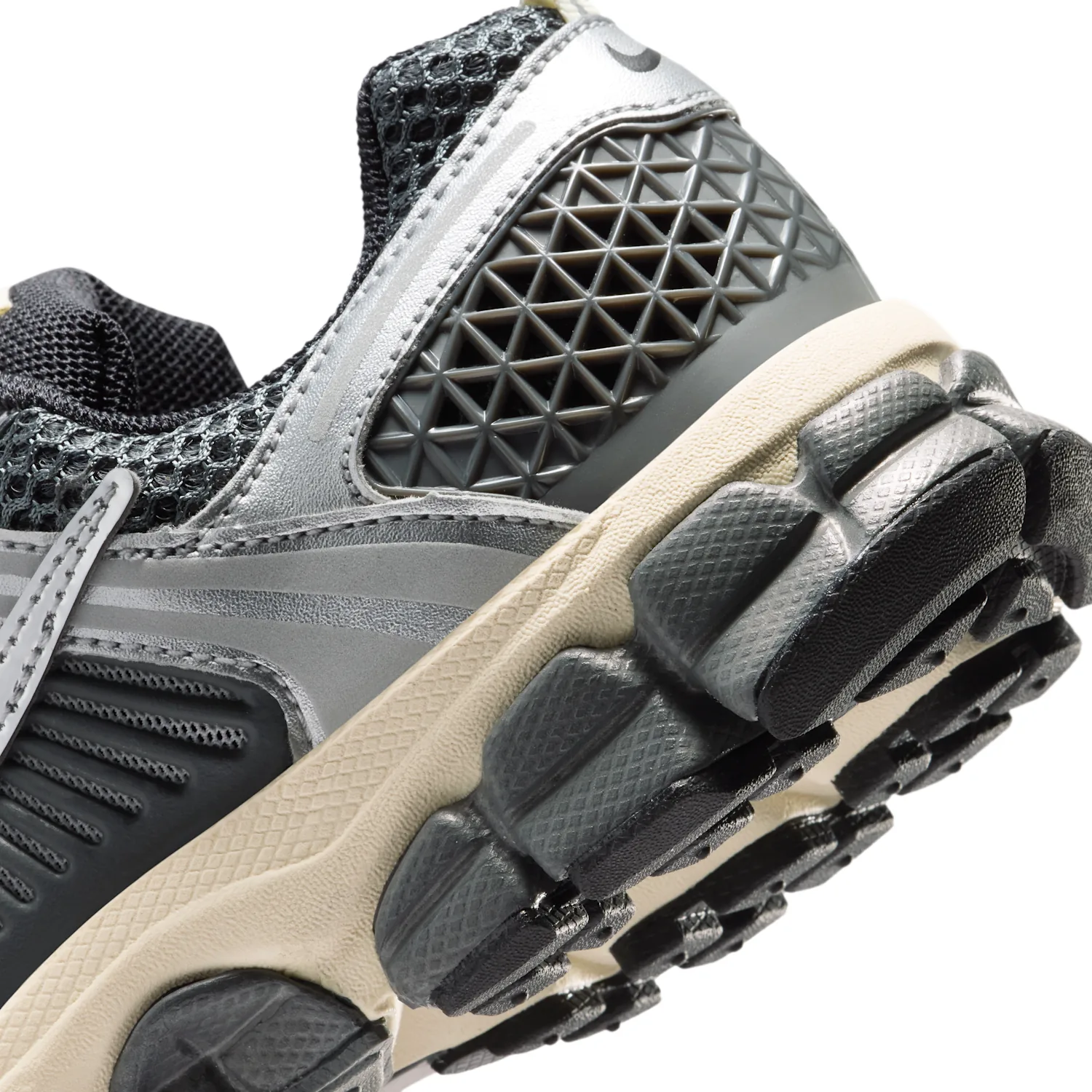 Nike Vomero 5 image 8