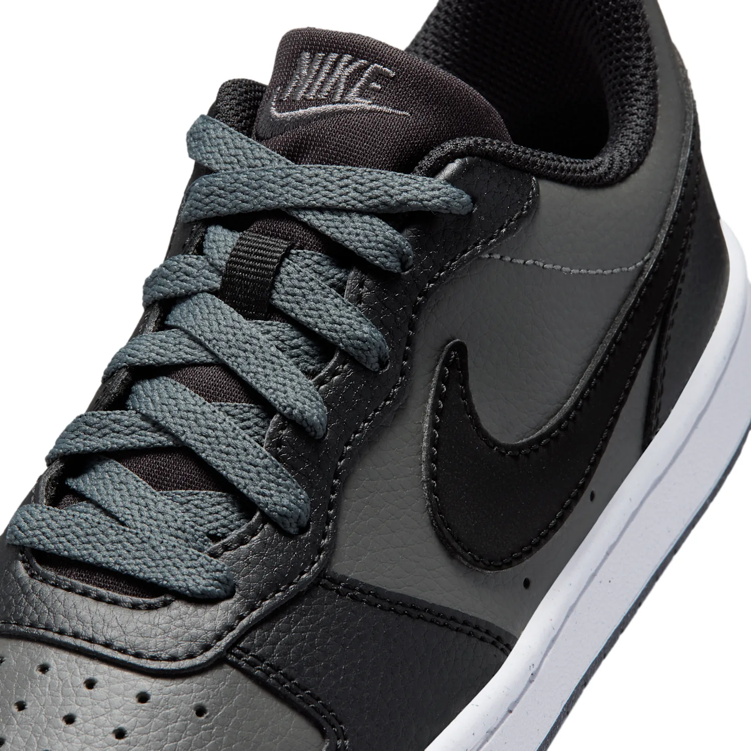 Nike Court Borough Low image 7