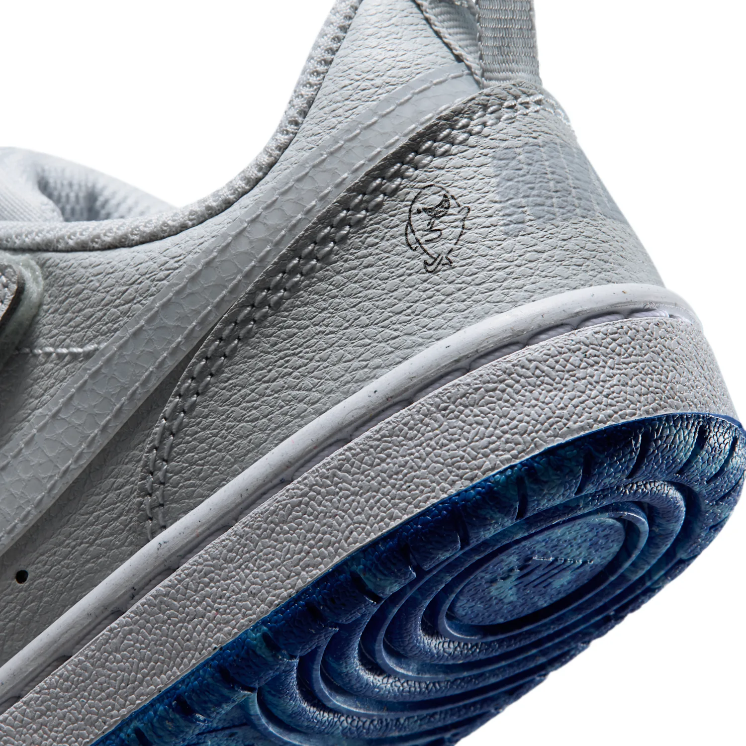 Nike Court Borough Low image 8