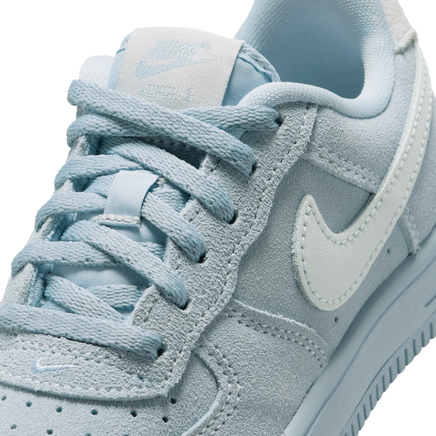Nike Force 1 Low LV8 1 image 7