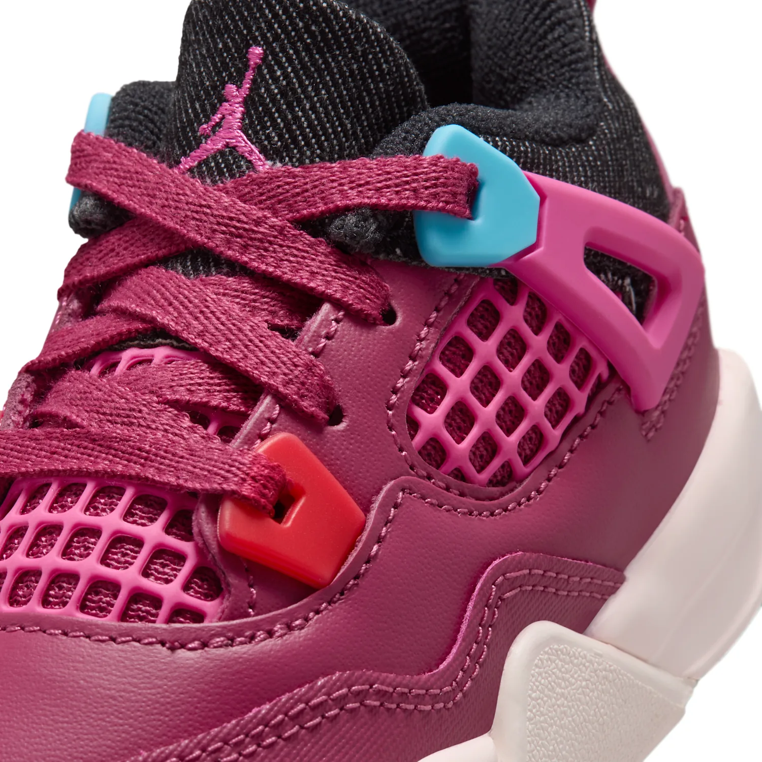 Jordan 4 Retro "She's A Star" image 7