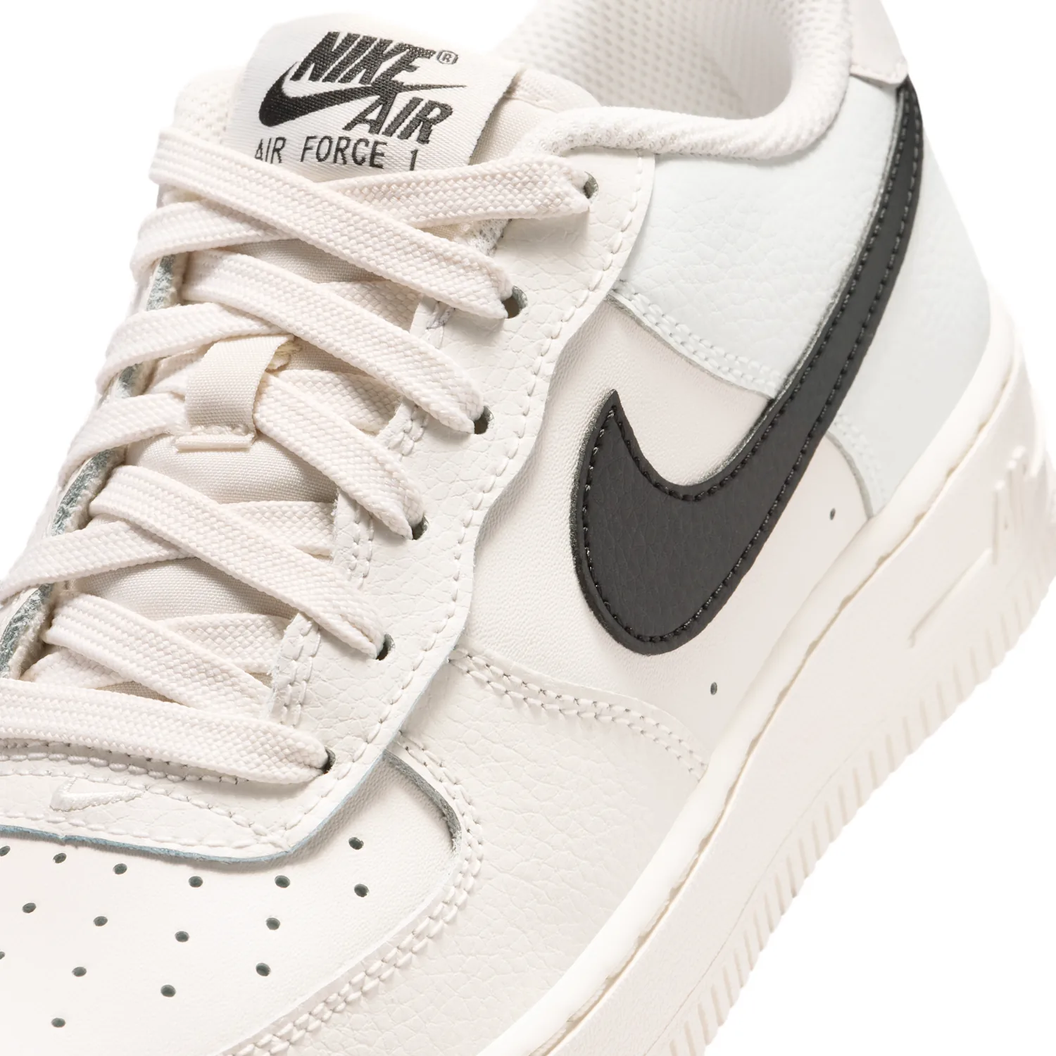 Nike Air Force 1 Essential+ image 7