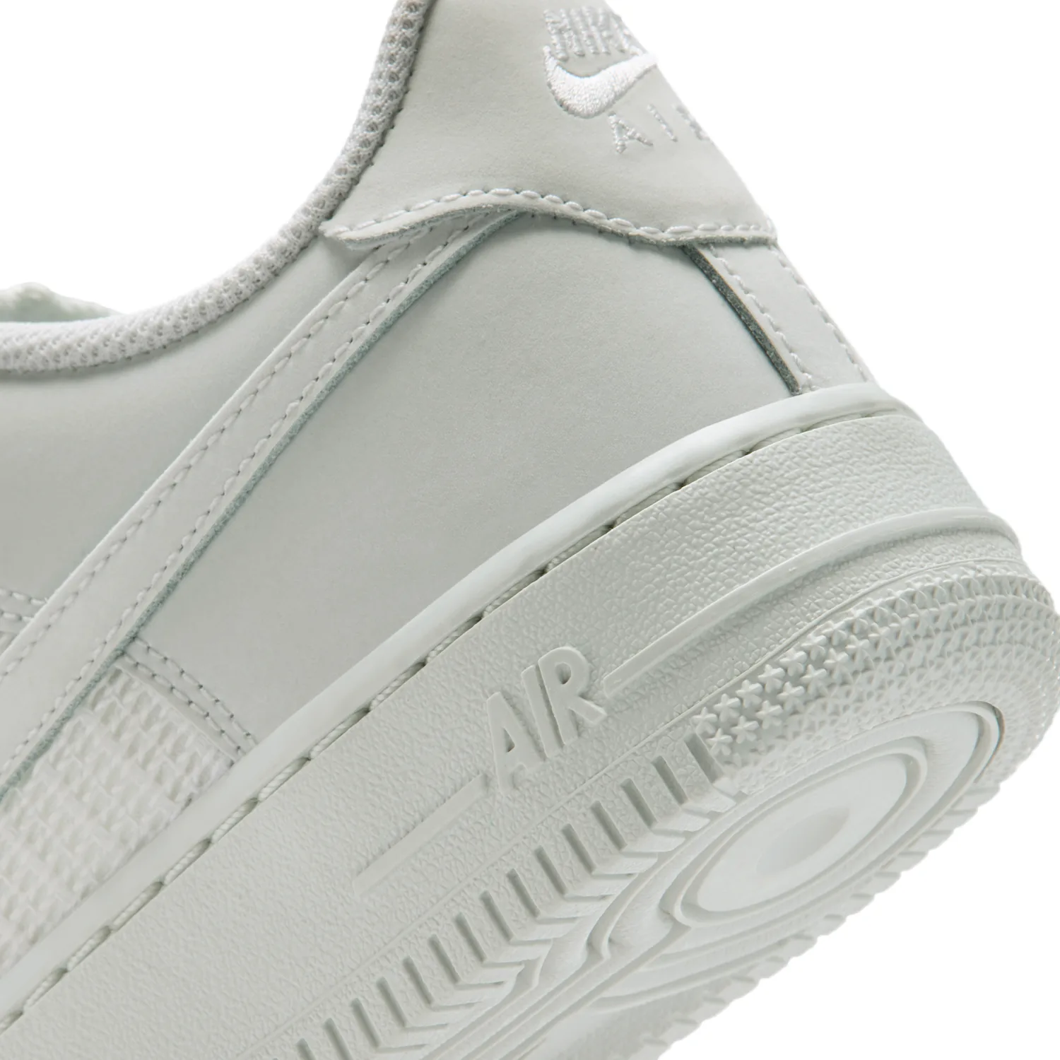 NIke Air Force 1 LV8 2 image 8