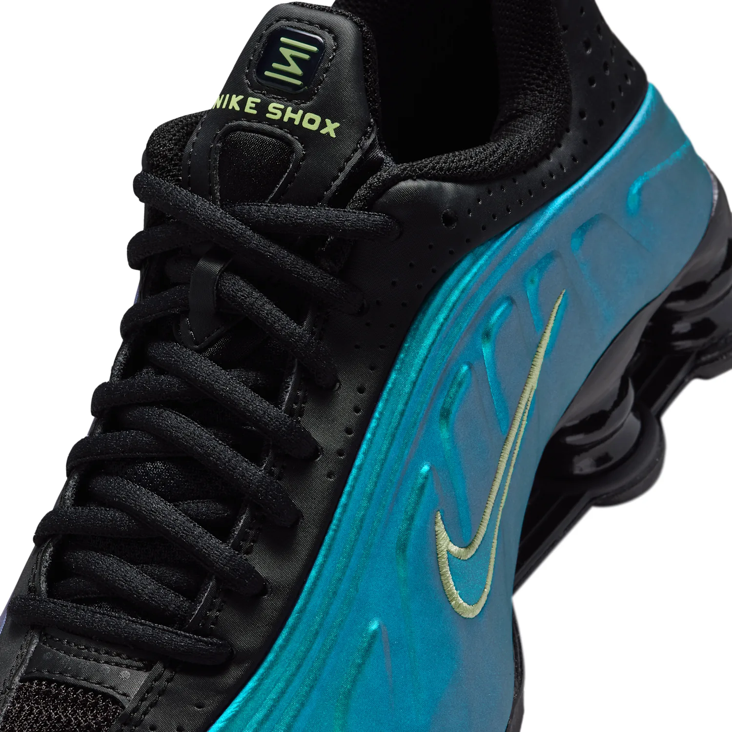 Nike Shox R4 Shift image 7