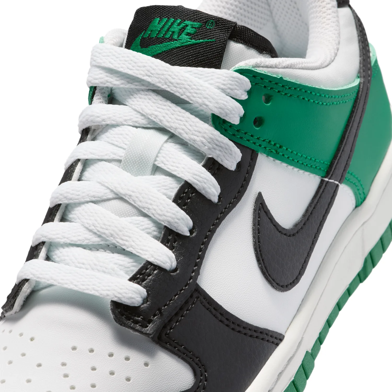 Nike Dunk Low image 7