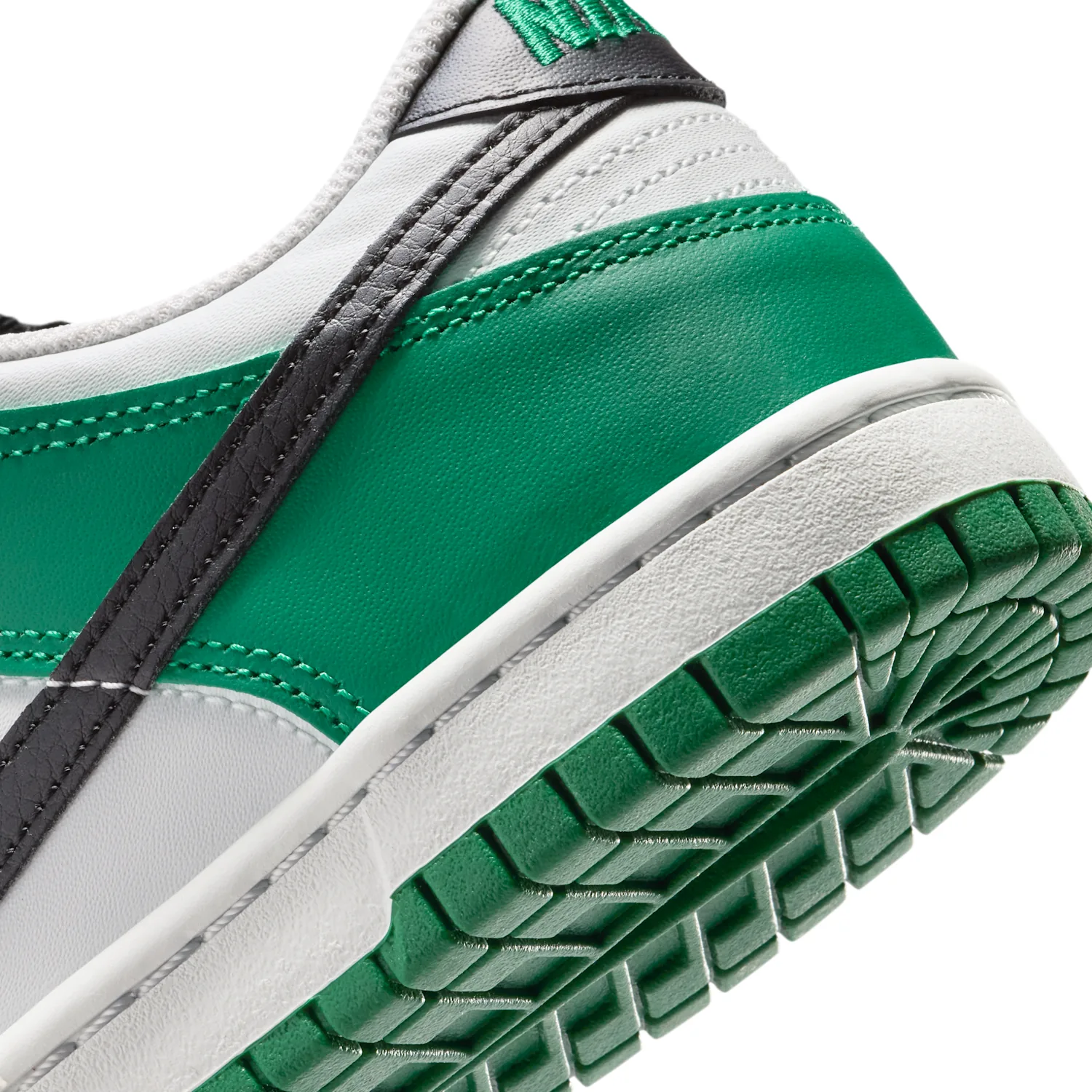 Nike Dunk Low image 8