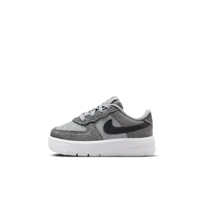 Nike Force 1 Low Essential+