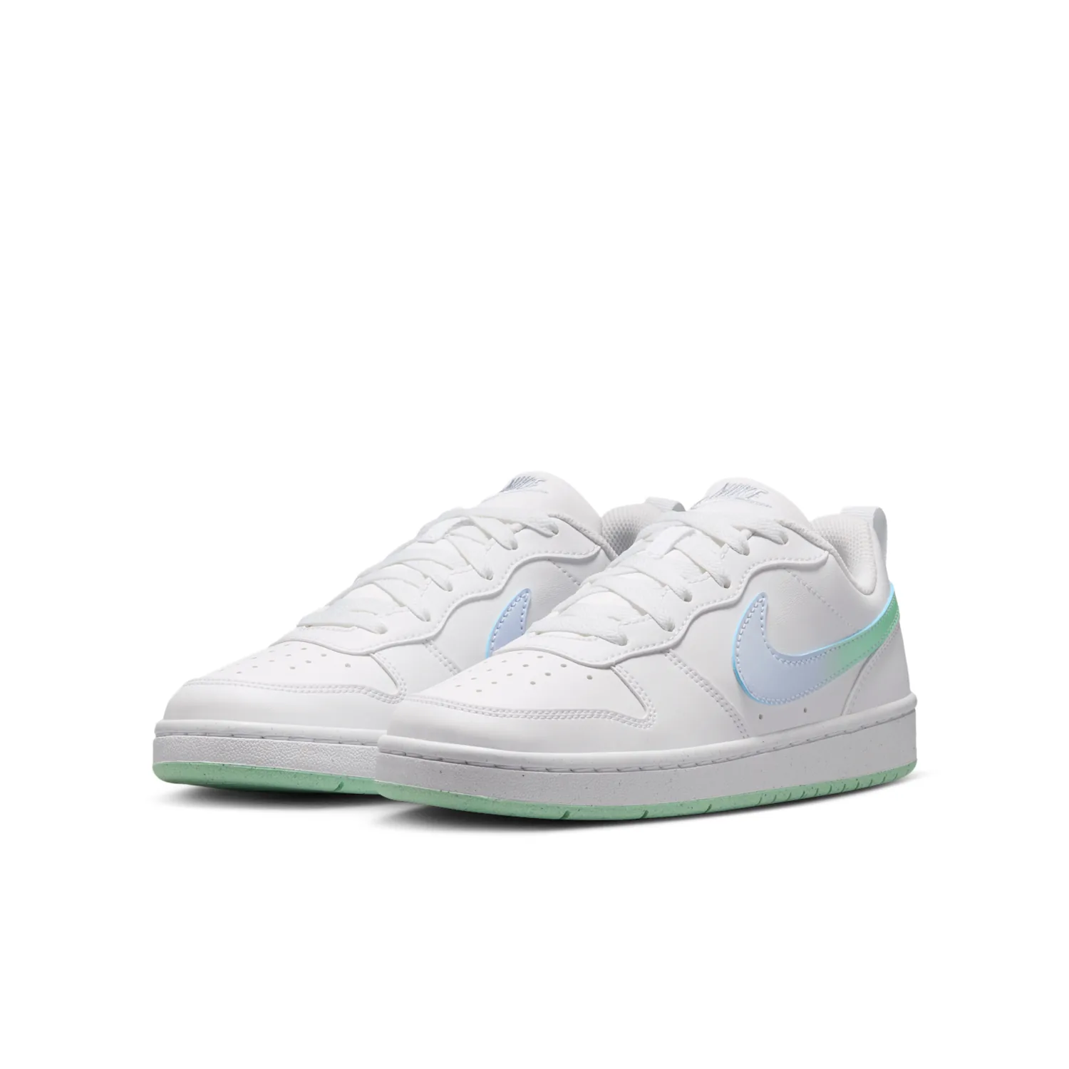 Nike Court Borough Low image 5