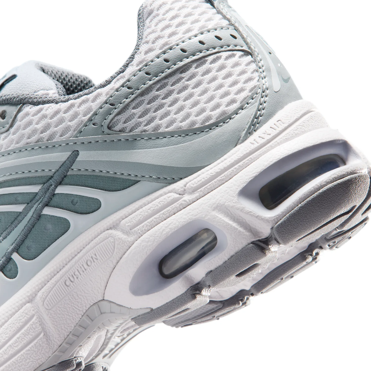 Nike Air Max Moto 2K image 8