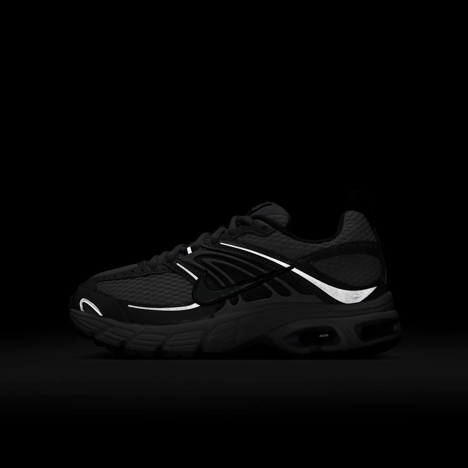 Nike Air Max Moto 2K image 9