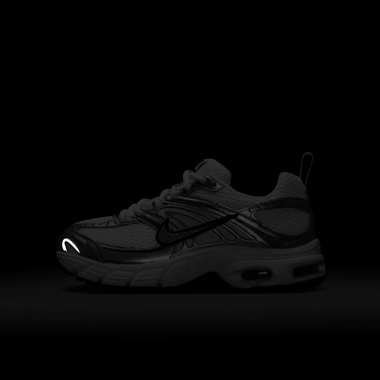 Nike Air Max Moto 2K image 9