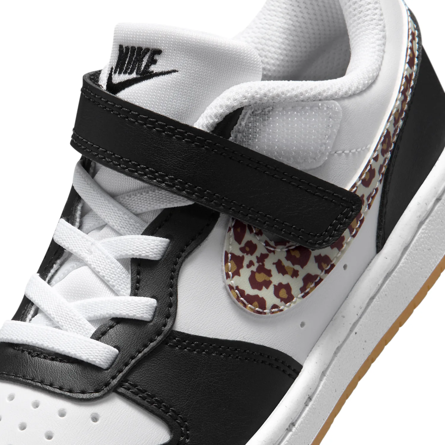 Nike Court Borough Low image 7