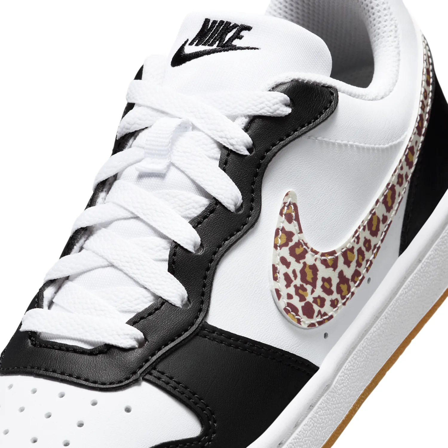 Nike Court Borough Low image 7