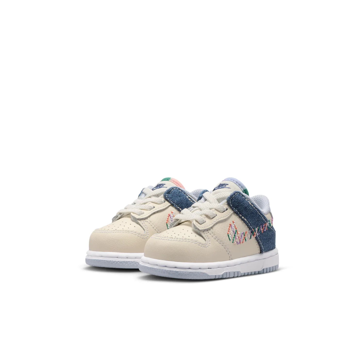 Nike Dunk Low image 5