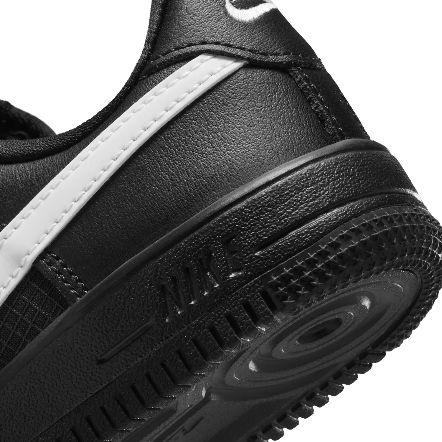 Nike Force 1 Low Tech image 8