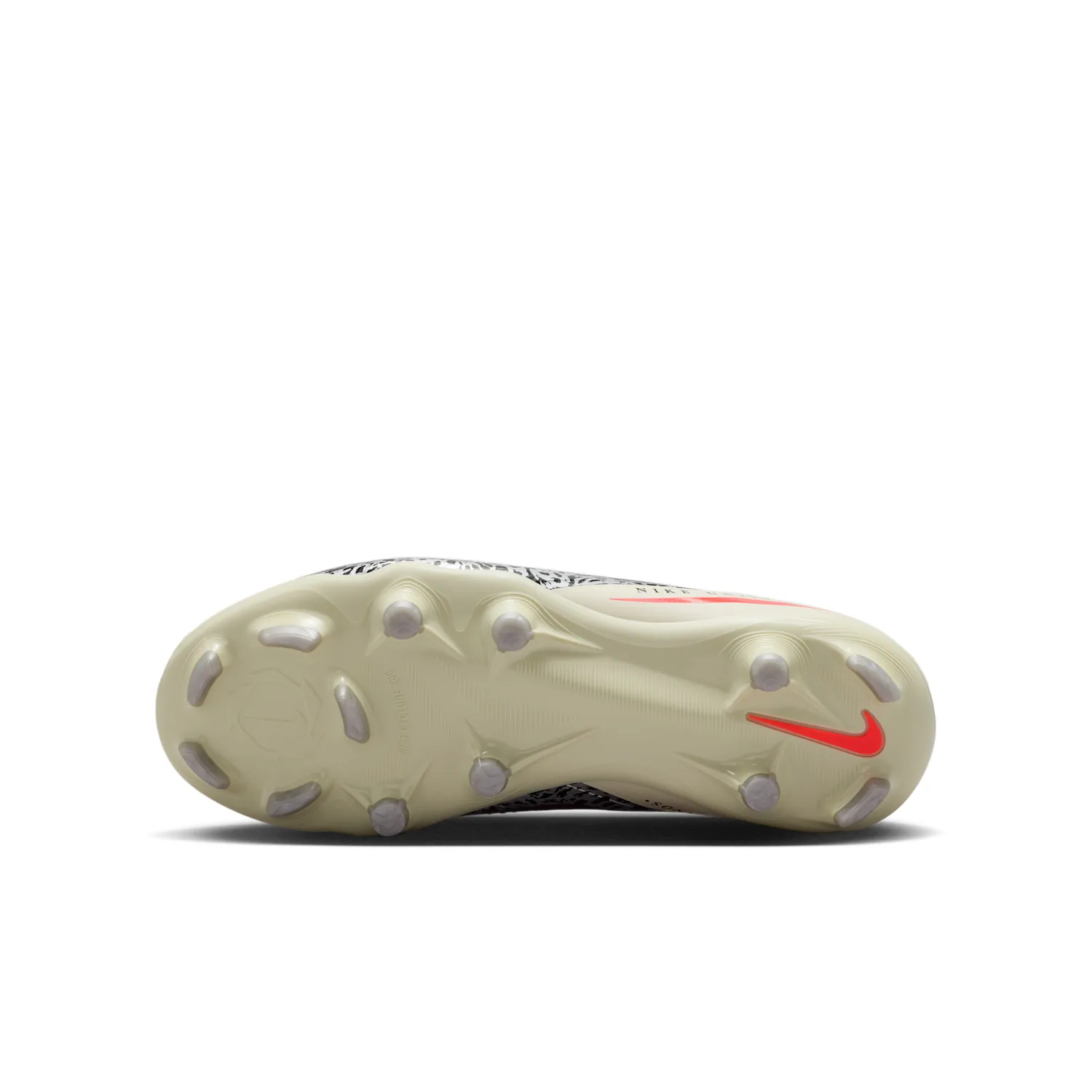 Nike United Jr. Phantom 6 Low Pro image 2