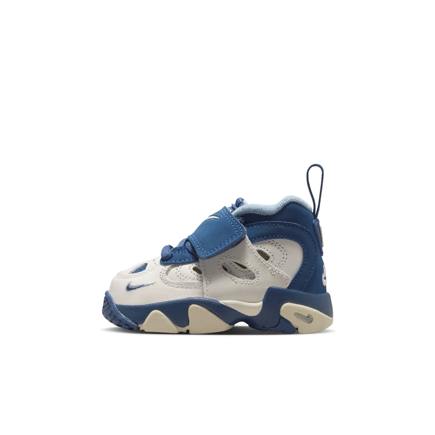 Nike Diamond Turf II