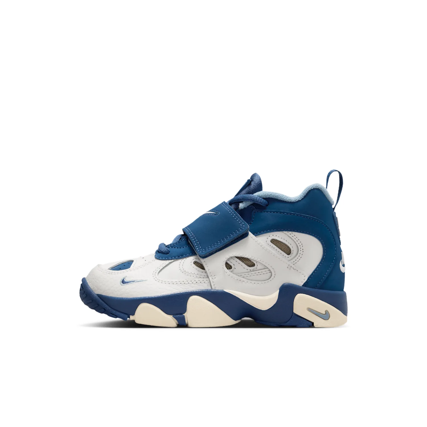 Nike Diamond Turf II
