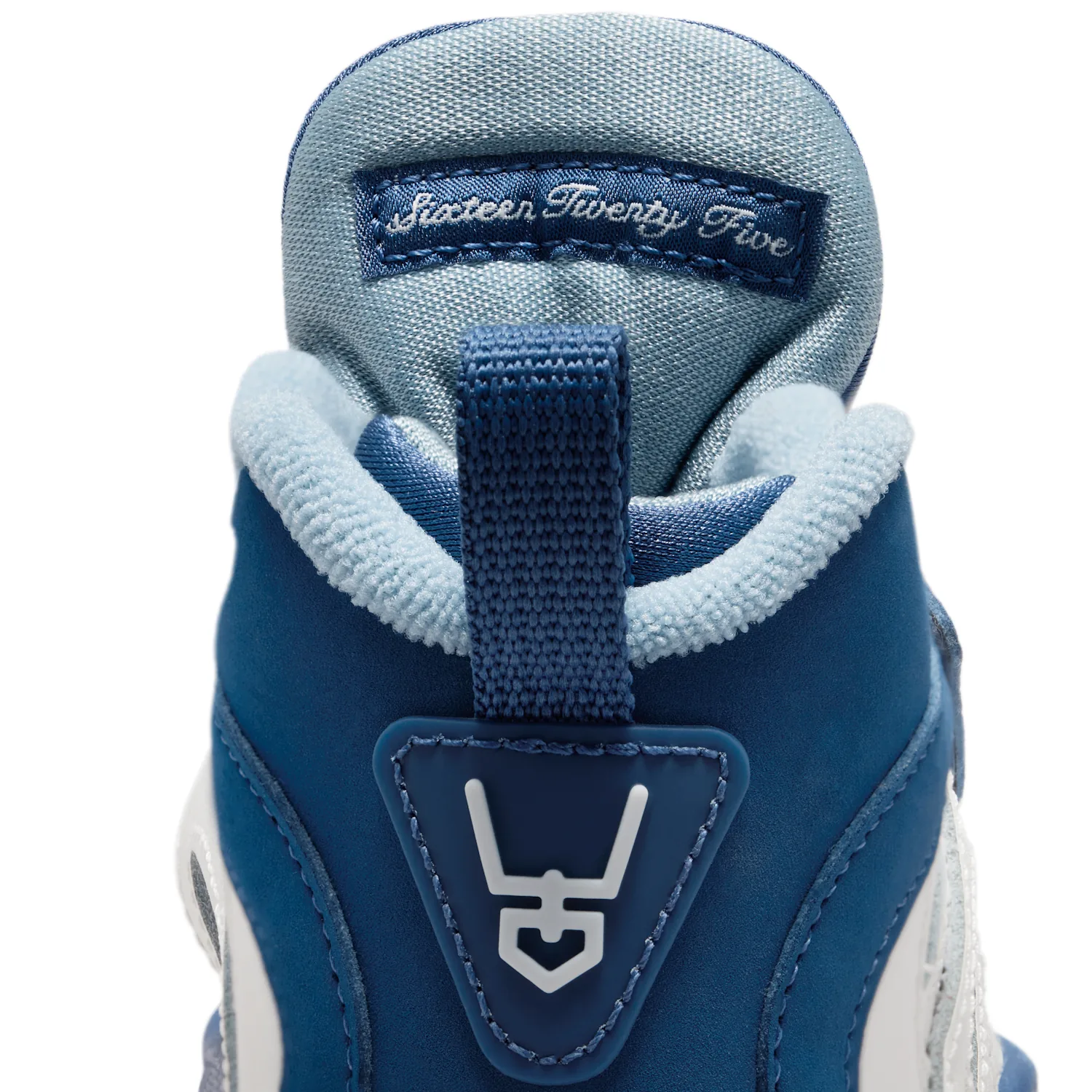 Nike Diamond Turf II image 10