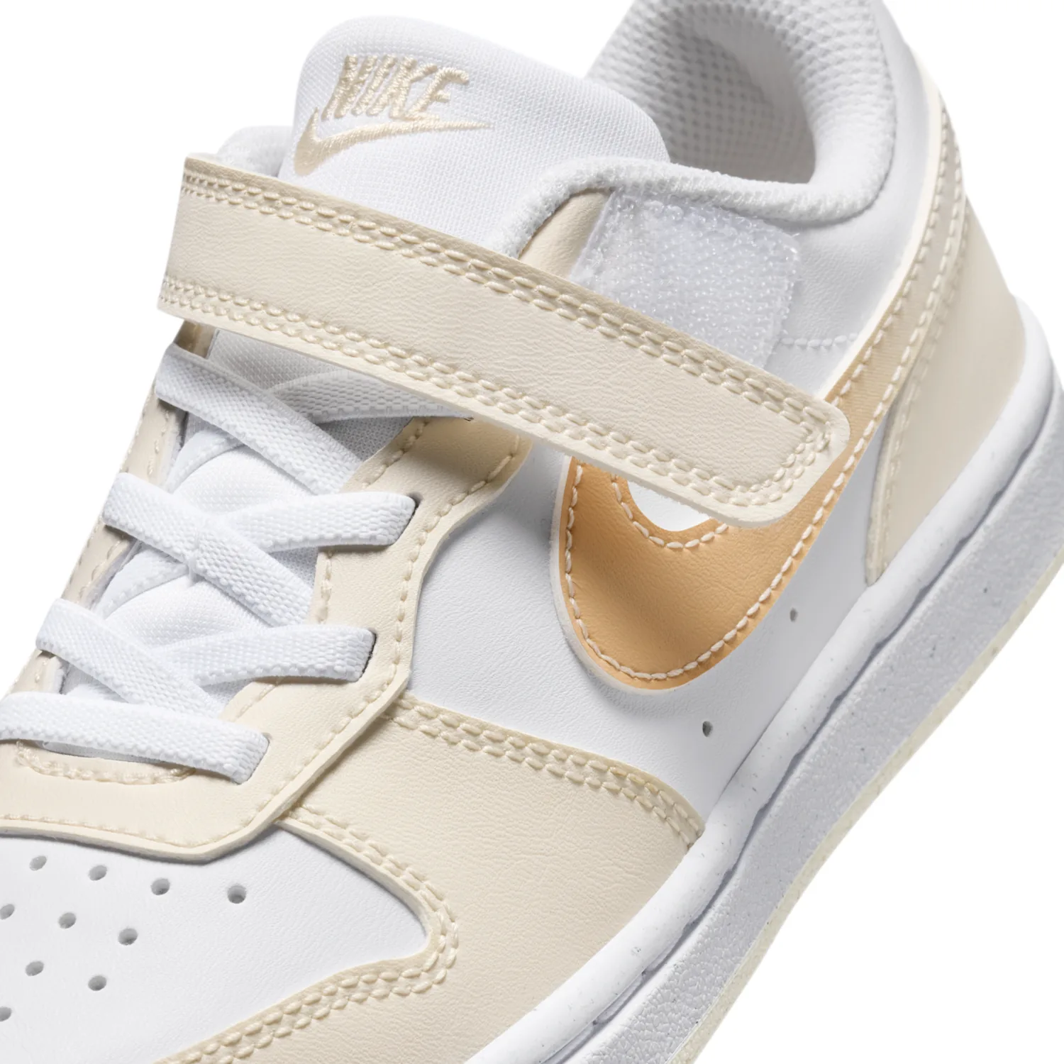 Nike Court Borough Low image 7
