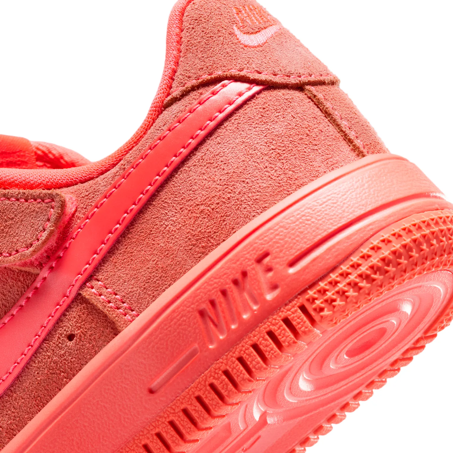 Nike Force 1 Low EasyOn Suede image 8