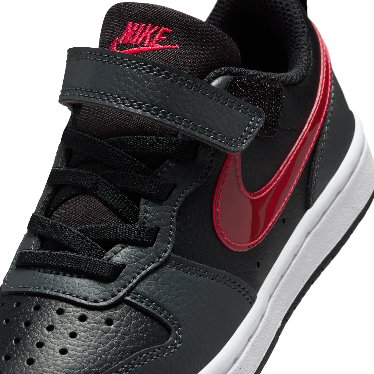 Nike Court Borough Low image 7