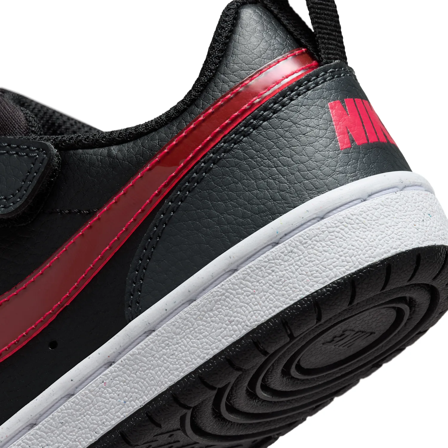 Nike Court Borough Low image 8