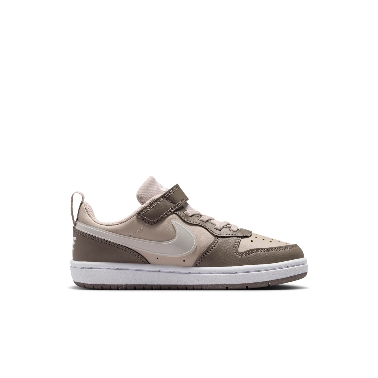 Nike Court Borough Low image 3
