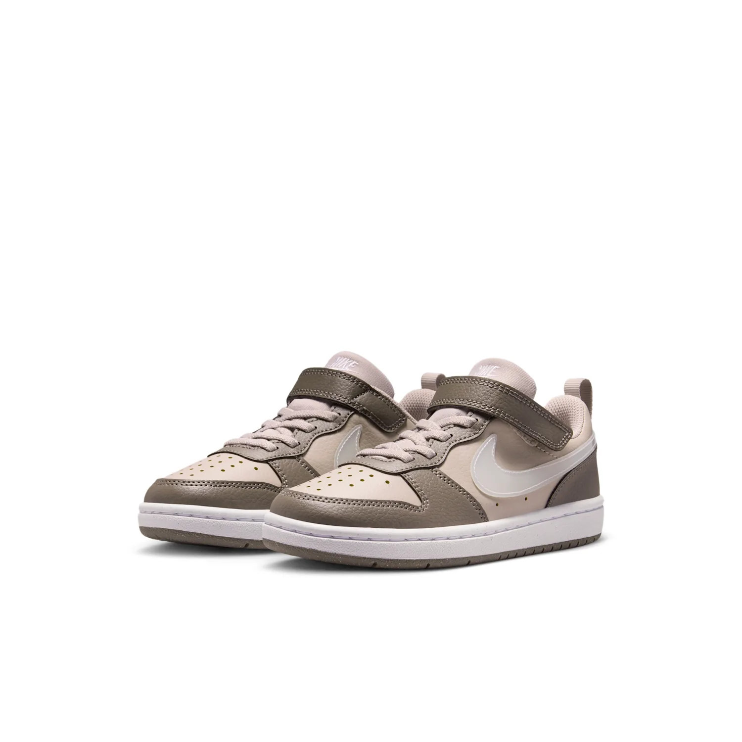 Nike Court Borough Low image 5
