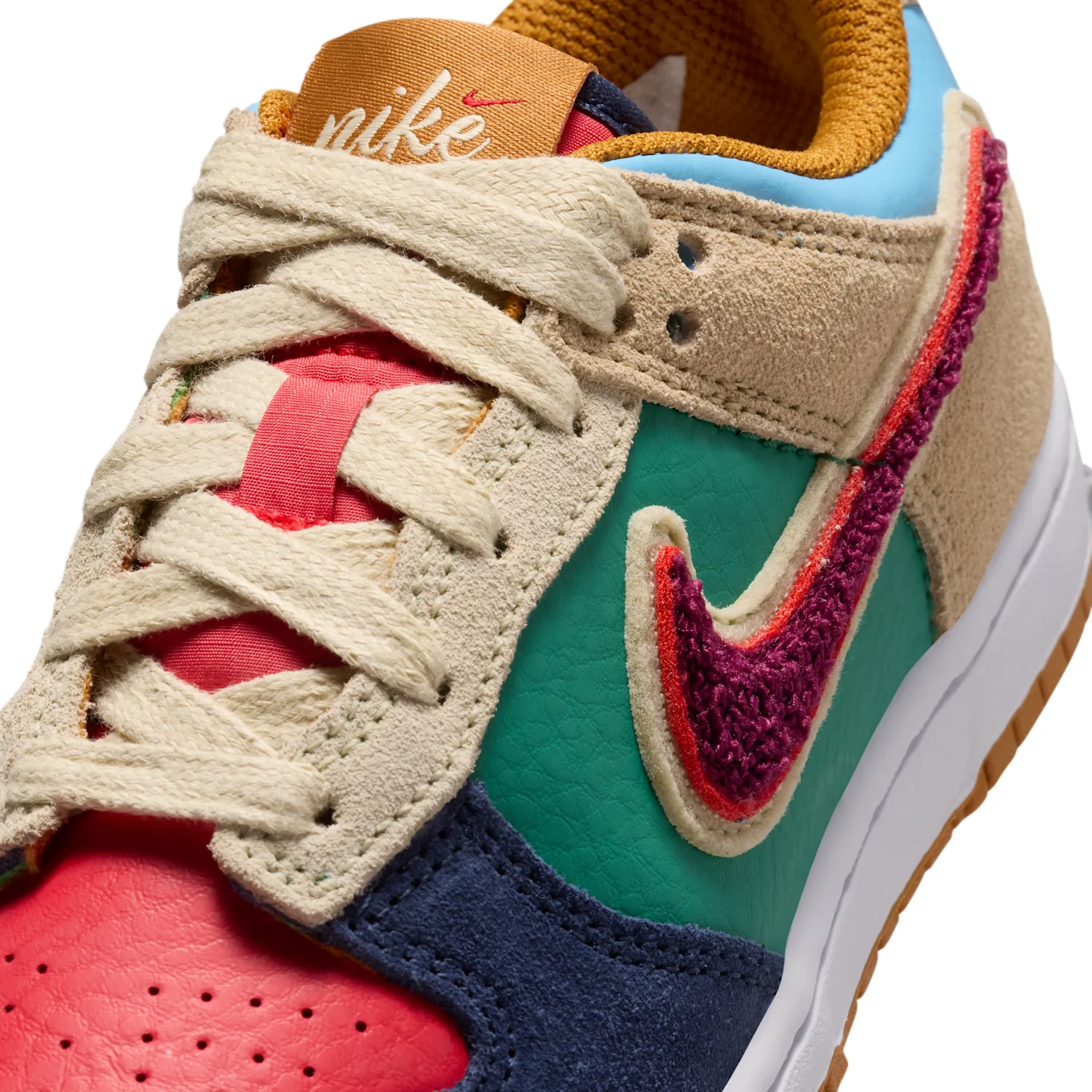 Nike Dunk Low image 7