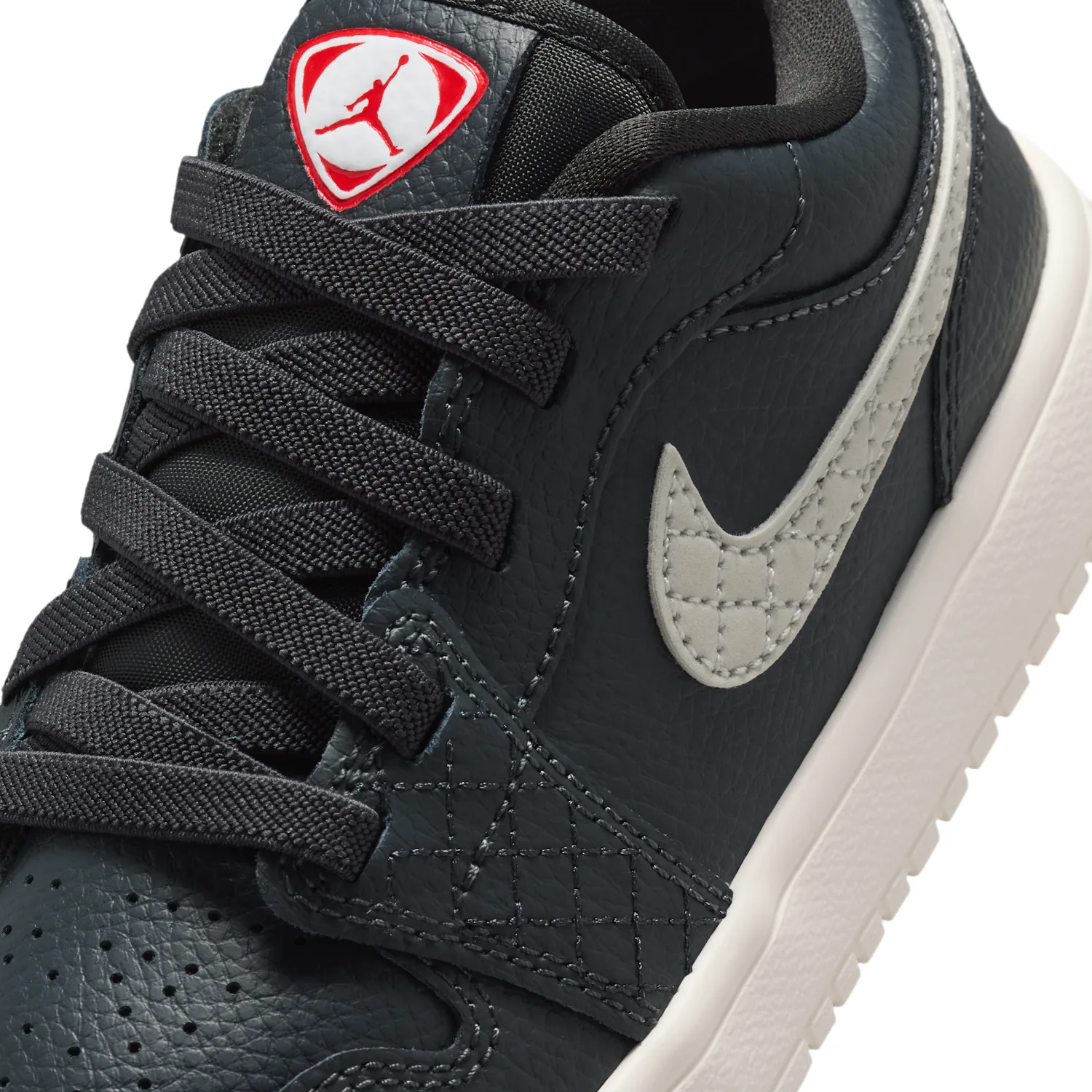 Jordan 1 Low Alt SE image 8