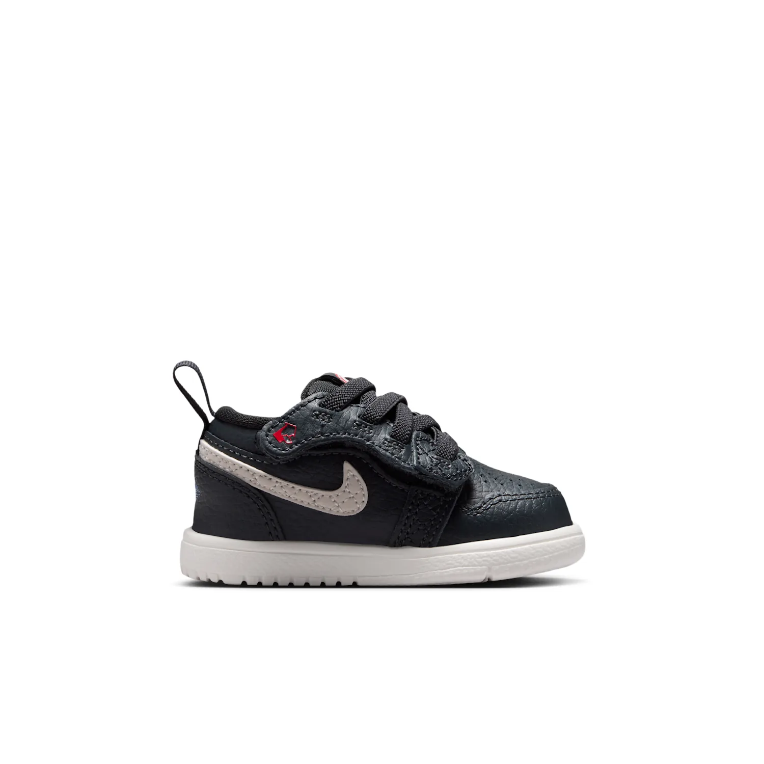 Jordan 1 Low Alt SE image 3