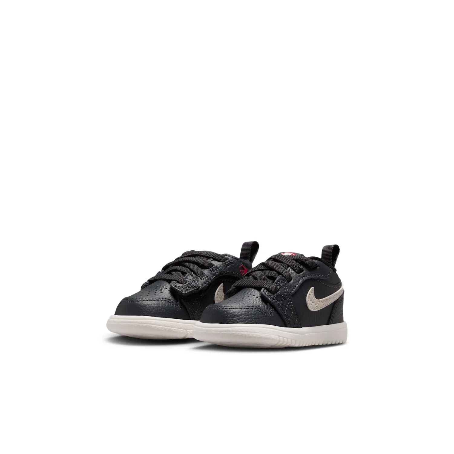 Jordan 1 Low Alt SE image 5