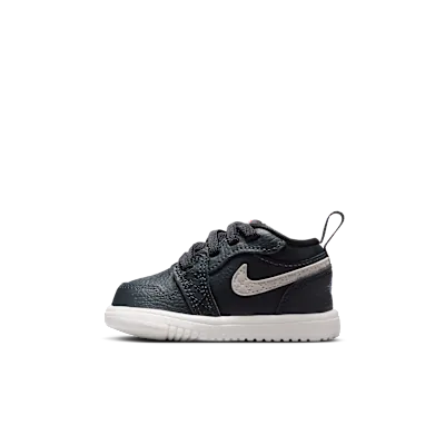 Jordan 1 Low Alt SE