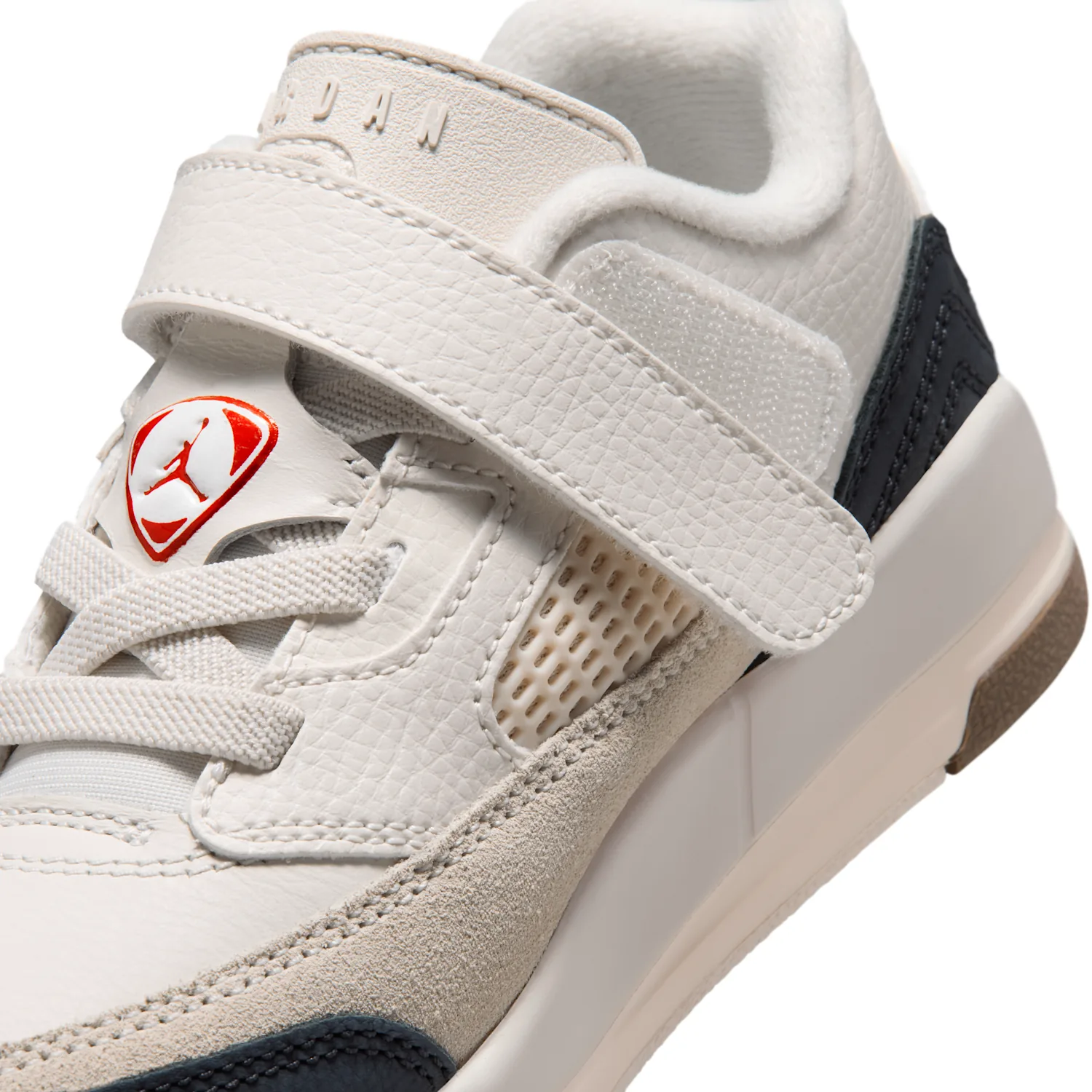 Jordan Spizike Low FC image 10