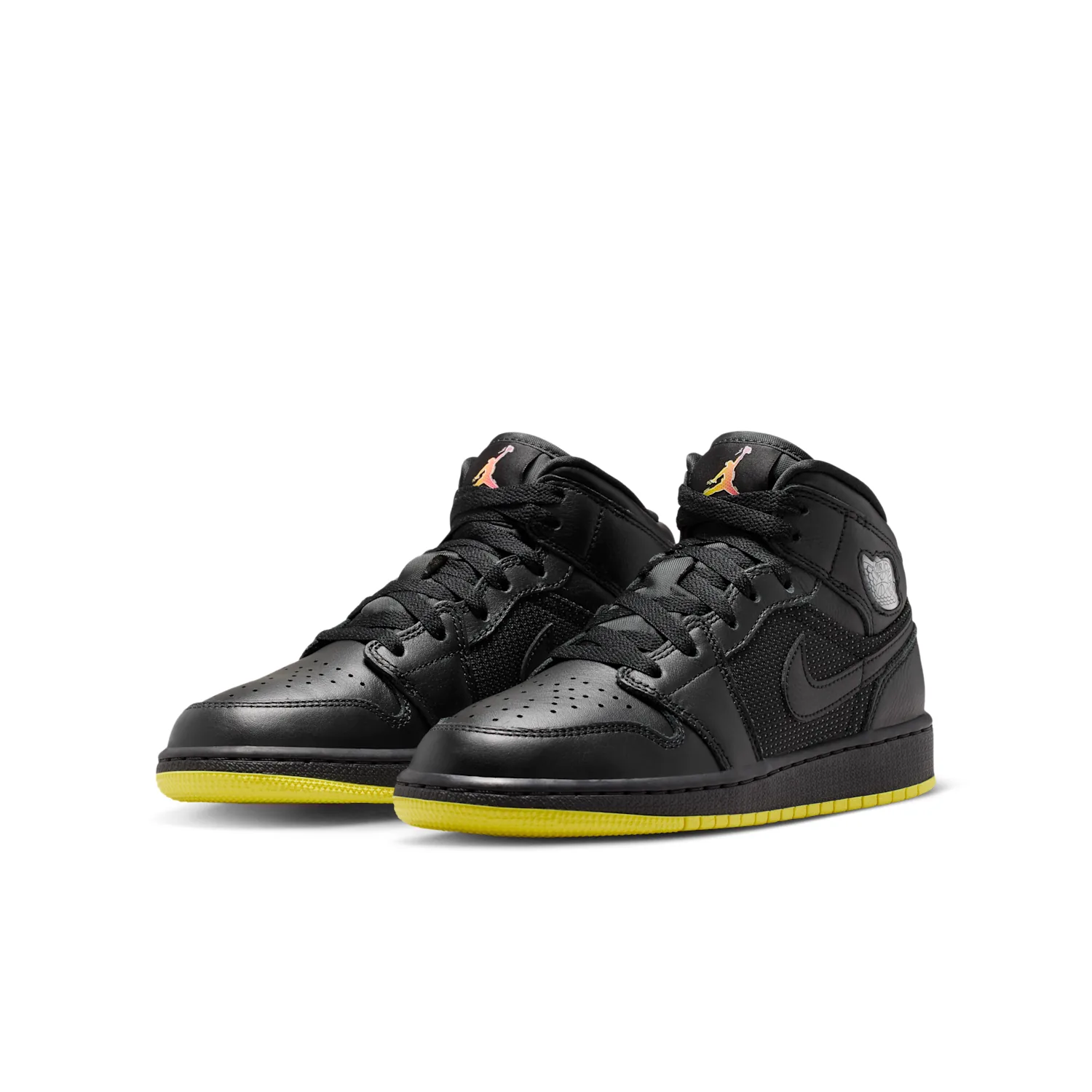 Air Jordan 1 Mid SE image 5