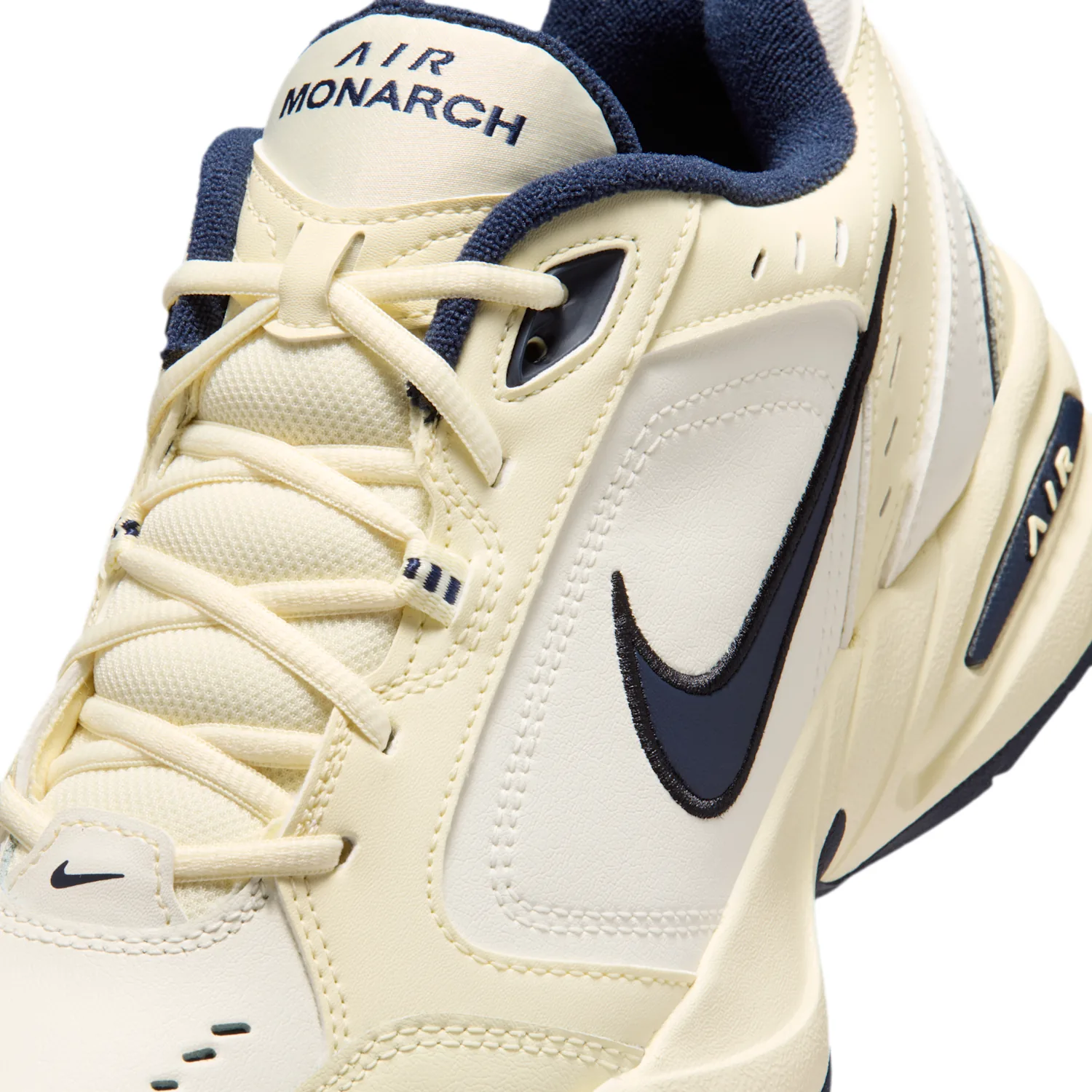 Nike Air Monarch IV image 7