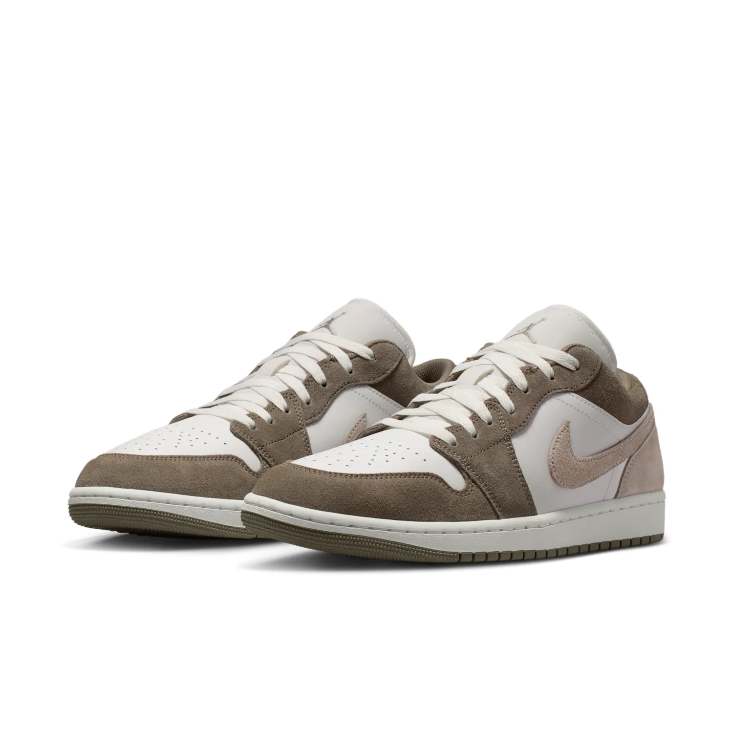 Air Jordan 1 Low image 5