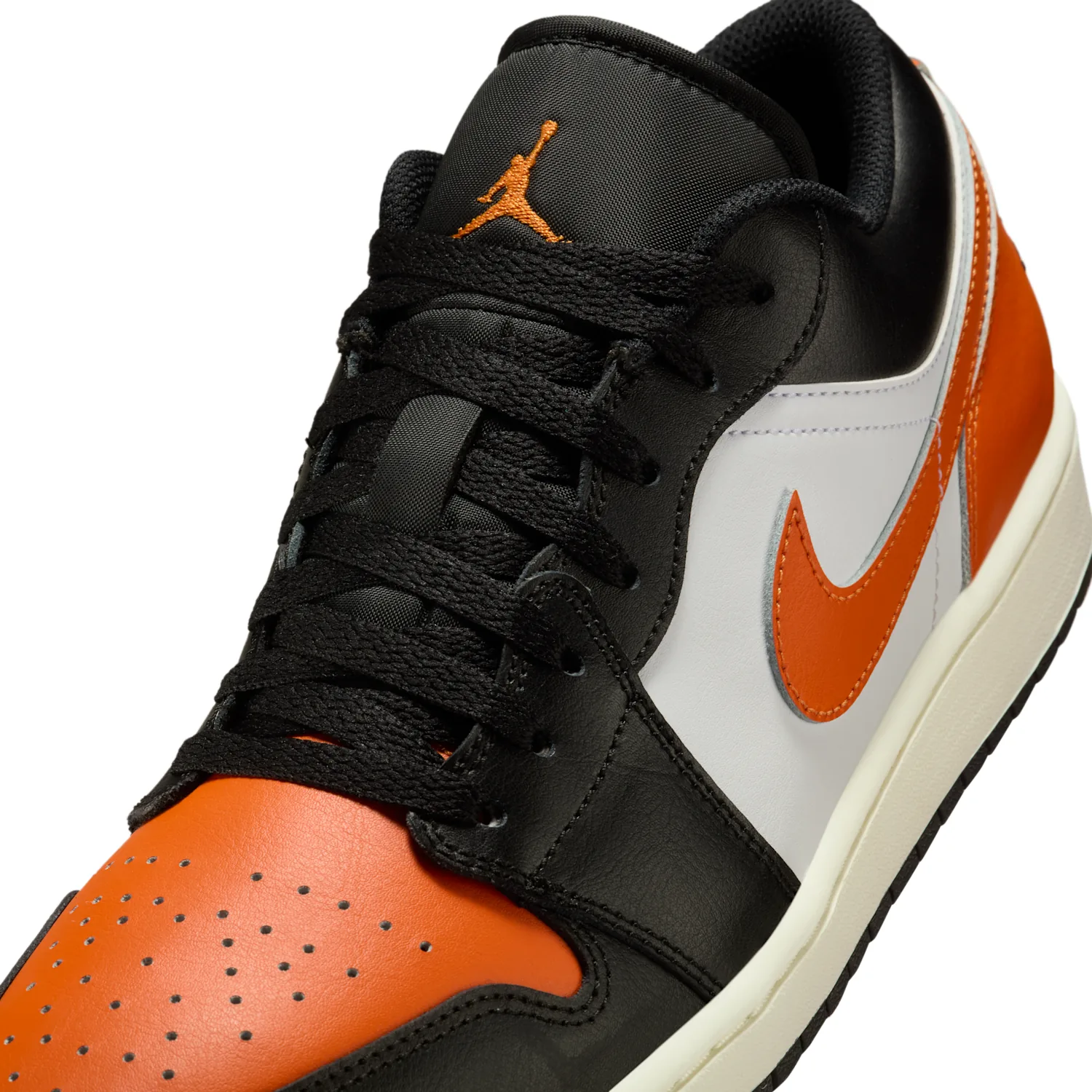 Air Jordan 1 Low image 7