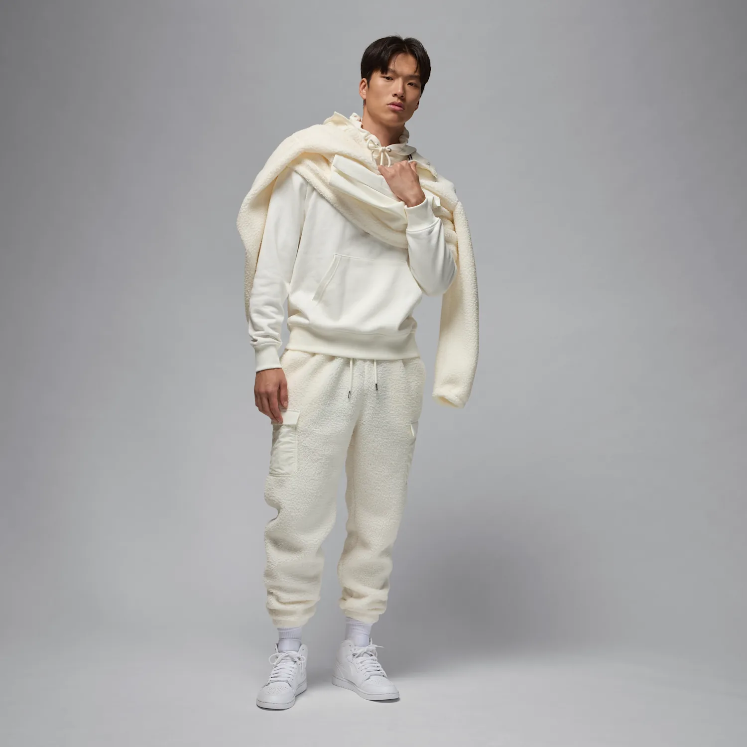 Air Jordan 1 Mid image 9