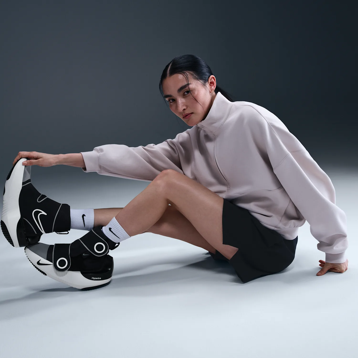 Nike x Hyperice Hyperboot image 17